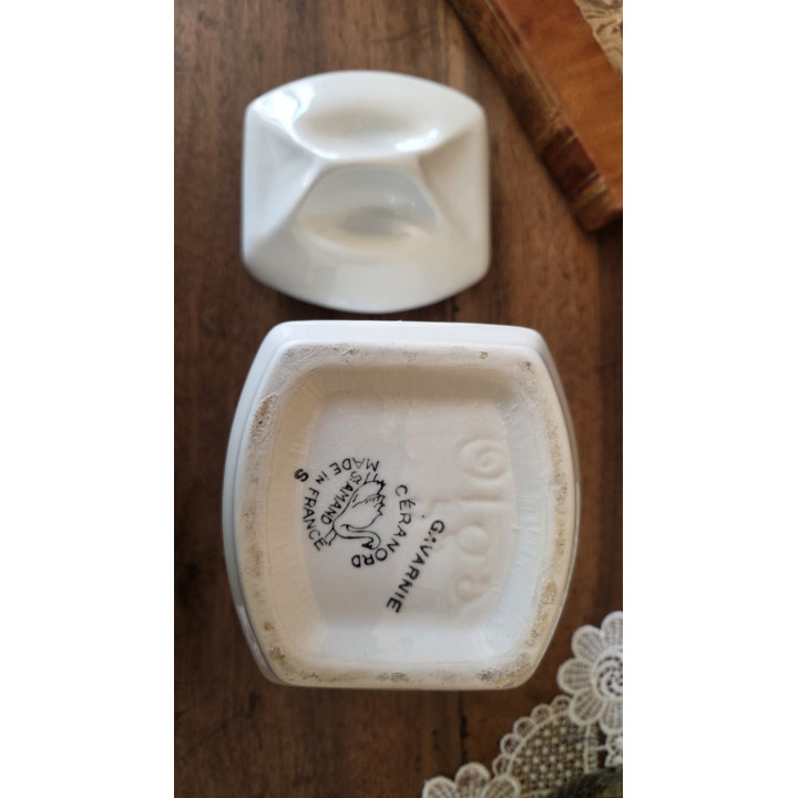 Pot à farine Saint Amand