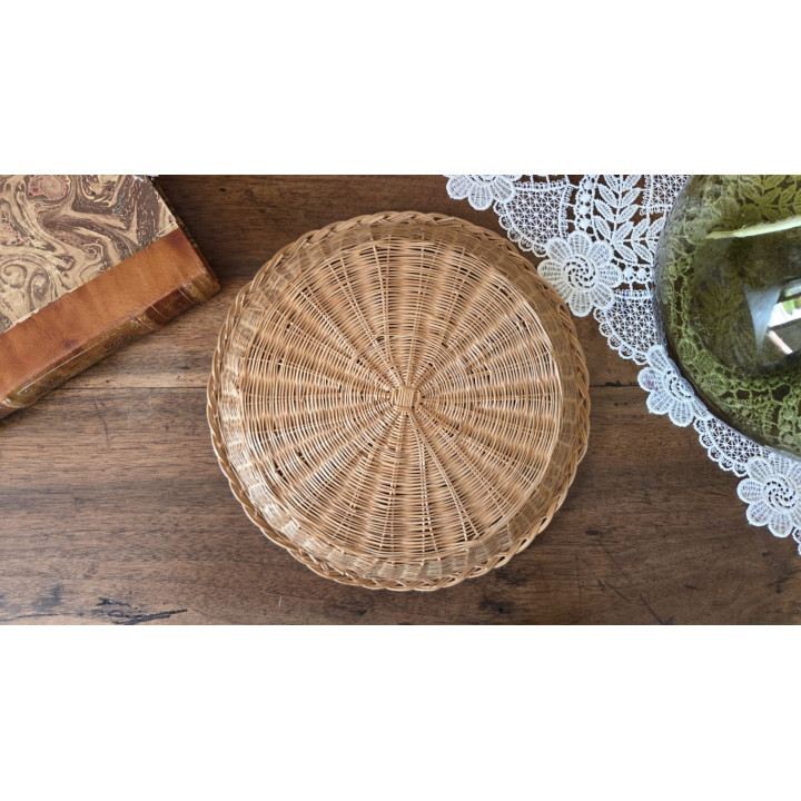 Petit plateau en osier