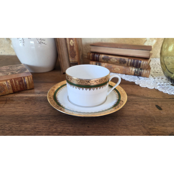 Tasse et sous-tasse en porcelaine de Limoges