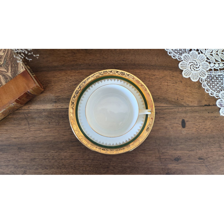 Tasse et sous-tasse en porcelaine de Limoges