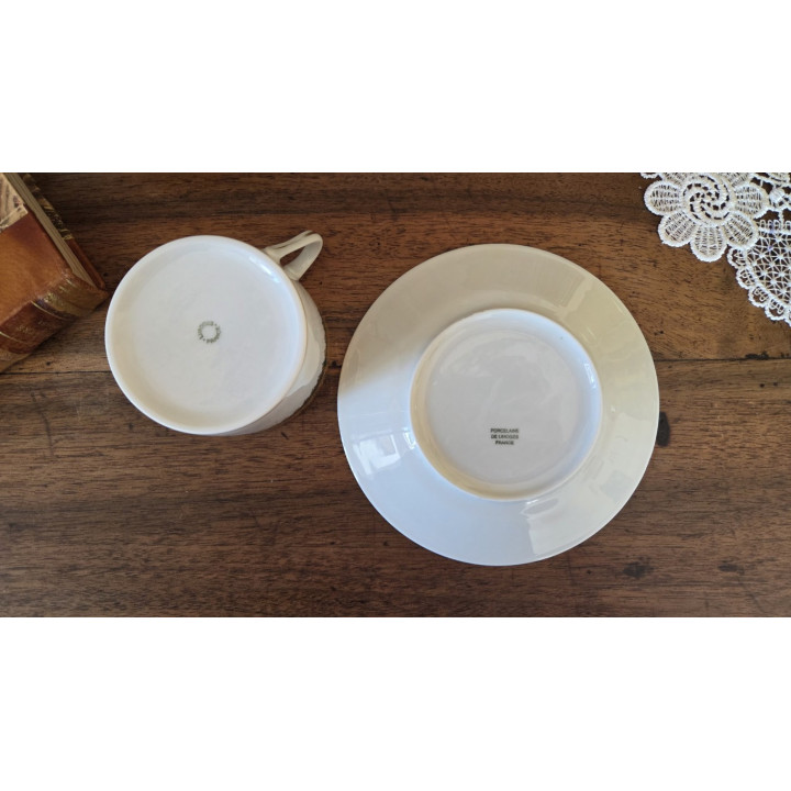 Tasse et sous-tasse en porcelaine de Limoges