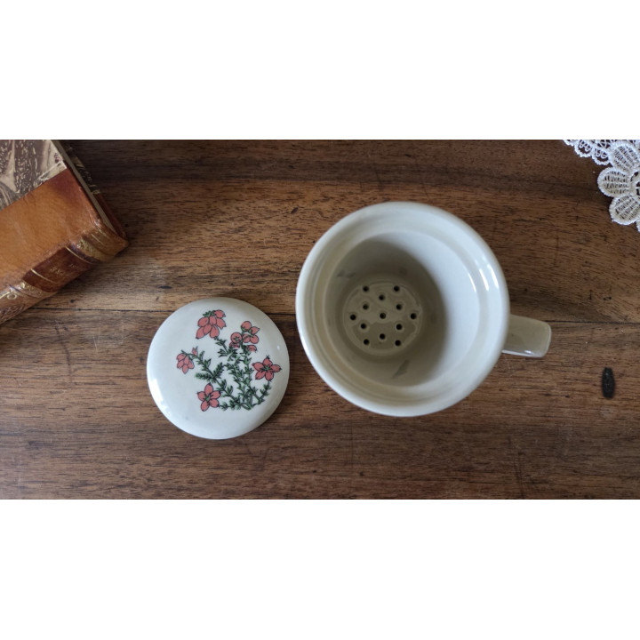 Tisanière fleurie en grès