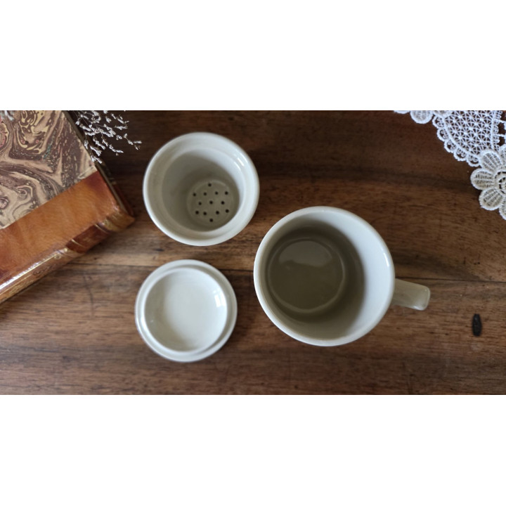 Tisanière fleurie en grès