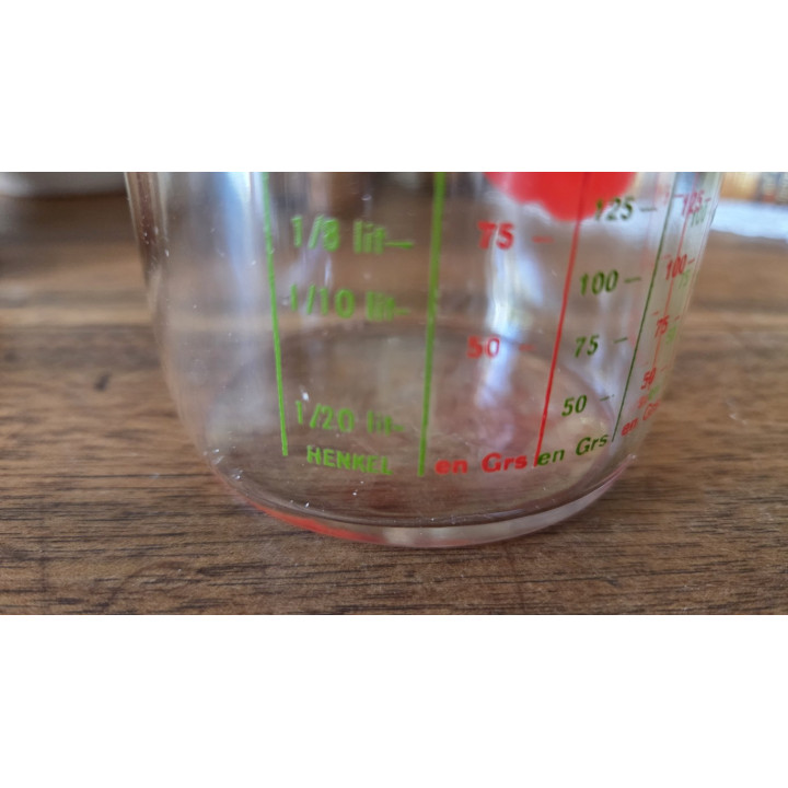 Pot doseur et verseur Henkel