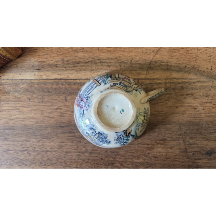 Tasse ancienne japonisante