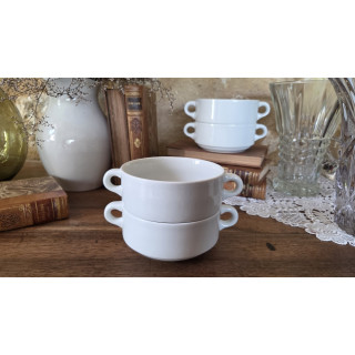 Duo de tasses à oreilles en porcelaine