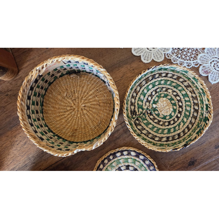 Ensemble de 12 sous-verres en rotin dans leur étui