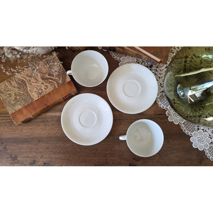 Duo de tasses en porcelaine de Limoges