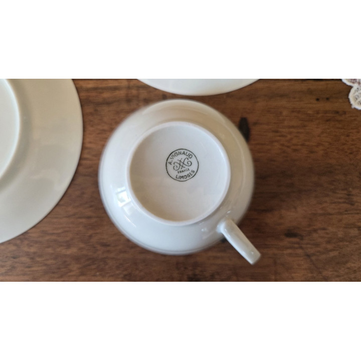 Duo de tasses en porcelaine de Limoges